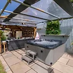 Apartman The Stables Luxury House With Hot Tub