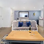 Apartman The Stables Luxury House With Hot Tub