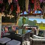 The Stables Luxury House With Hot Tub Апартаменты
