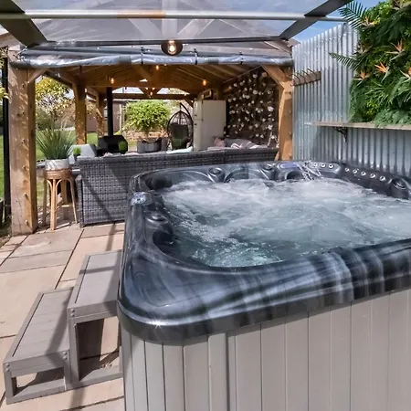 The Stables Luxury House With Hot Tub Apartman *