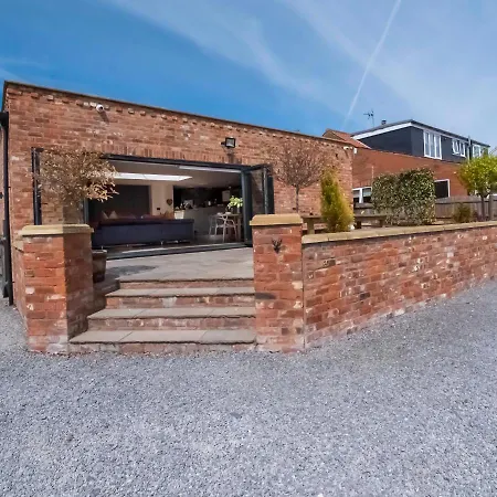 The Stables Luxury House With Hot Tub * York