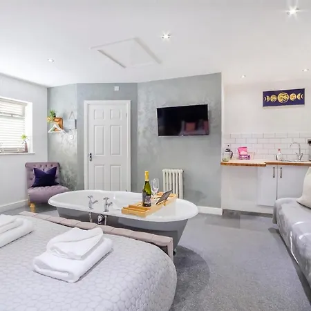 The Stables Luxury House With Hot Tub Daire York