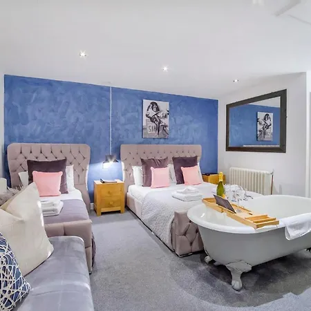 The Stables Luxury House With Hot Tub *