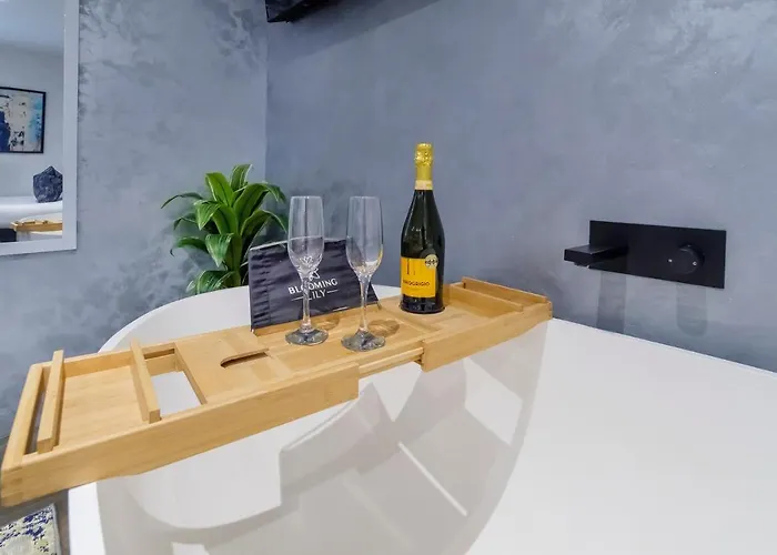 公寓 The Stables Luxury House With Hot Tub