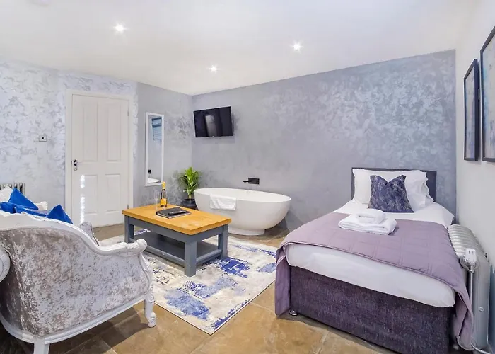 公寓 The Stables Luxury House With Hot Tub