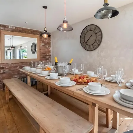 The Stables Luxury House With Hot Tub Apartmán