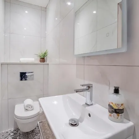 The Stables Luxury House With Hot Tub Apartmán York