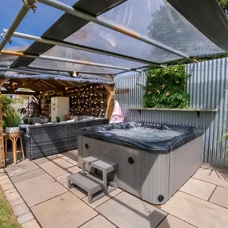 Apartmán The Stables Luxury House With Hot Tub