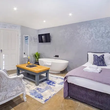 Apartman The Stables Luxury House With Hot Tub