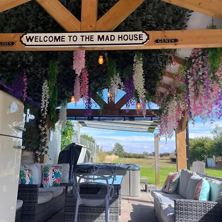 The Stables Luxury House With Hot Tub *